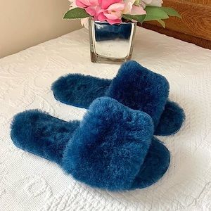 UGG Fluff Shearling Slide Slipper Blue sz 6